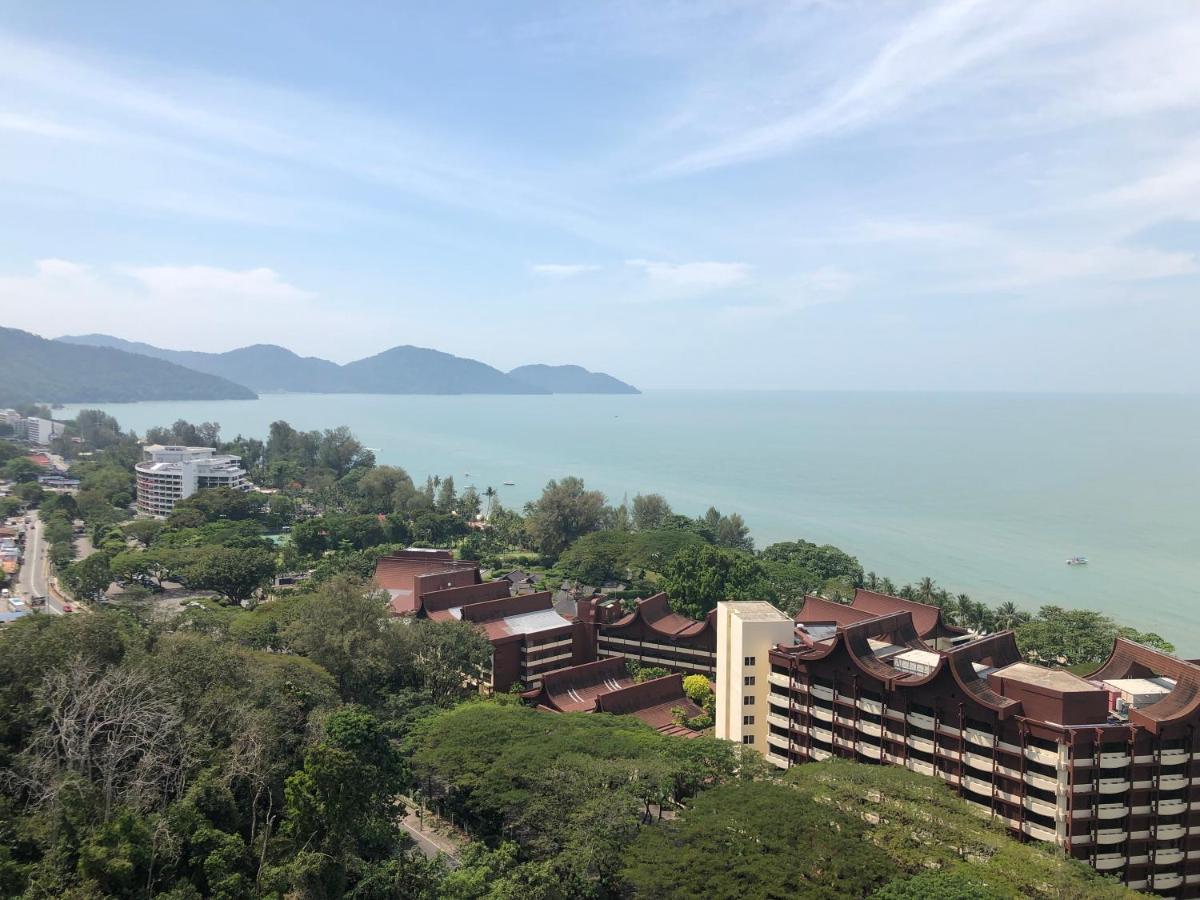 Susie'S Resort Seaview Suites At Sri Sayang Batu Feringgi Exterior foto